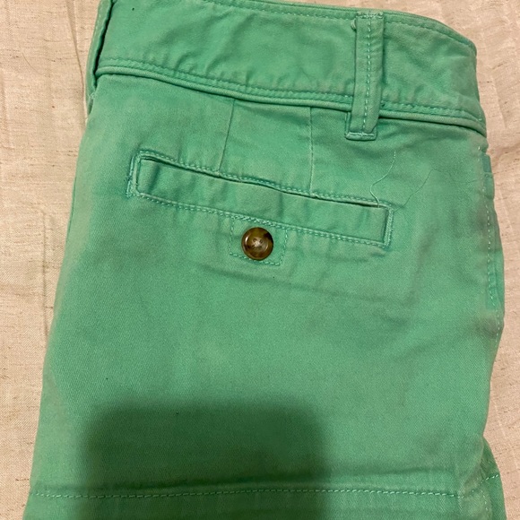 Shorts - Picture 2 of 4